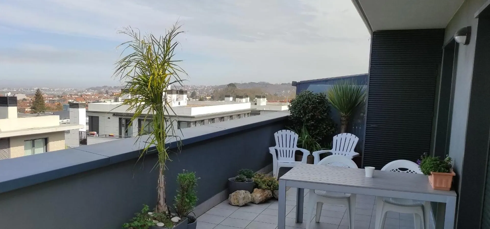 Pequena Habitacion Con Vistas イルン 0*,  スペイン